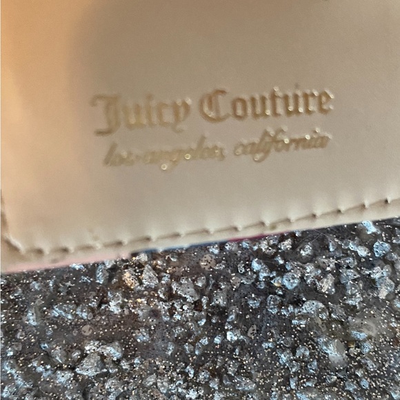 BNWT JUICY COUTURE wallet, pink, white and burgundy with gold-tone details - Picture 6 of 7
